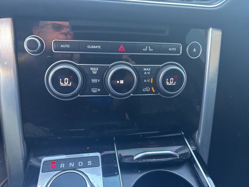 Used 2016 Land Rover Range Rover HSE image 10