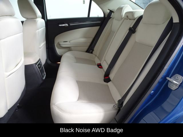 Used 2022 Chrysler 300 Touring w/ Sport Appearance Package image 9