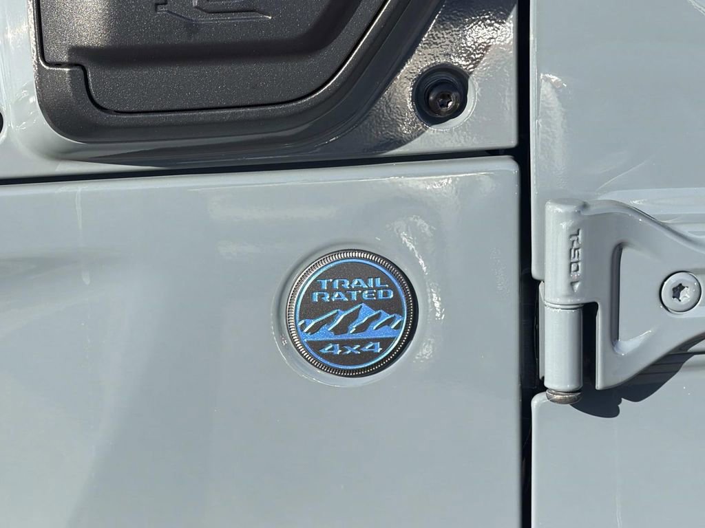 Used 2025 Jeep Wrangler Willys 4xe image 28