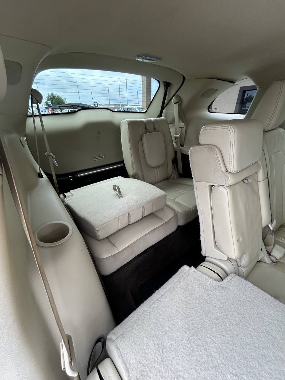 Used 2016 Lincoln MKT AWD w/ Equipment Group 201A image 17