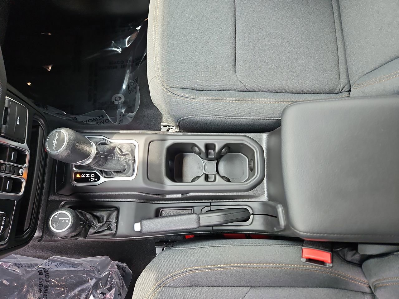 New 2025 Jeep Gladiator Sport image 29