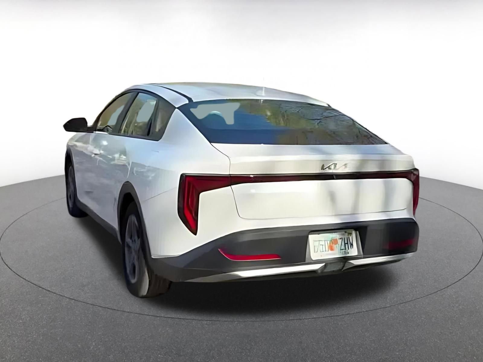 Used 2025 Kia K4 FWD image 15