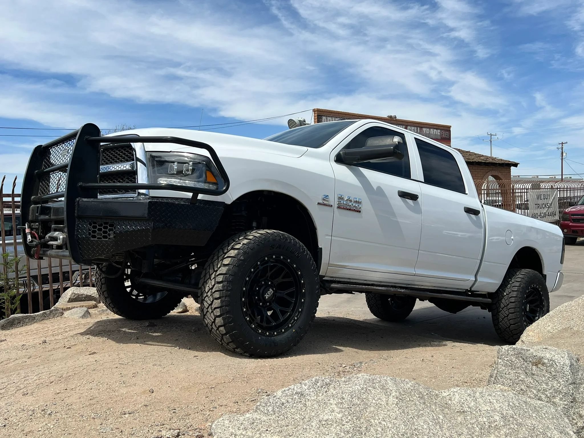 Used 2016 RAM 2500 Tradesman w/ Chrome Appearance Group AWD/4WD image 2