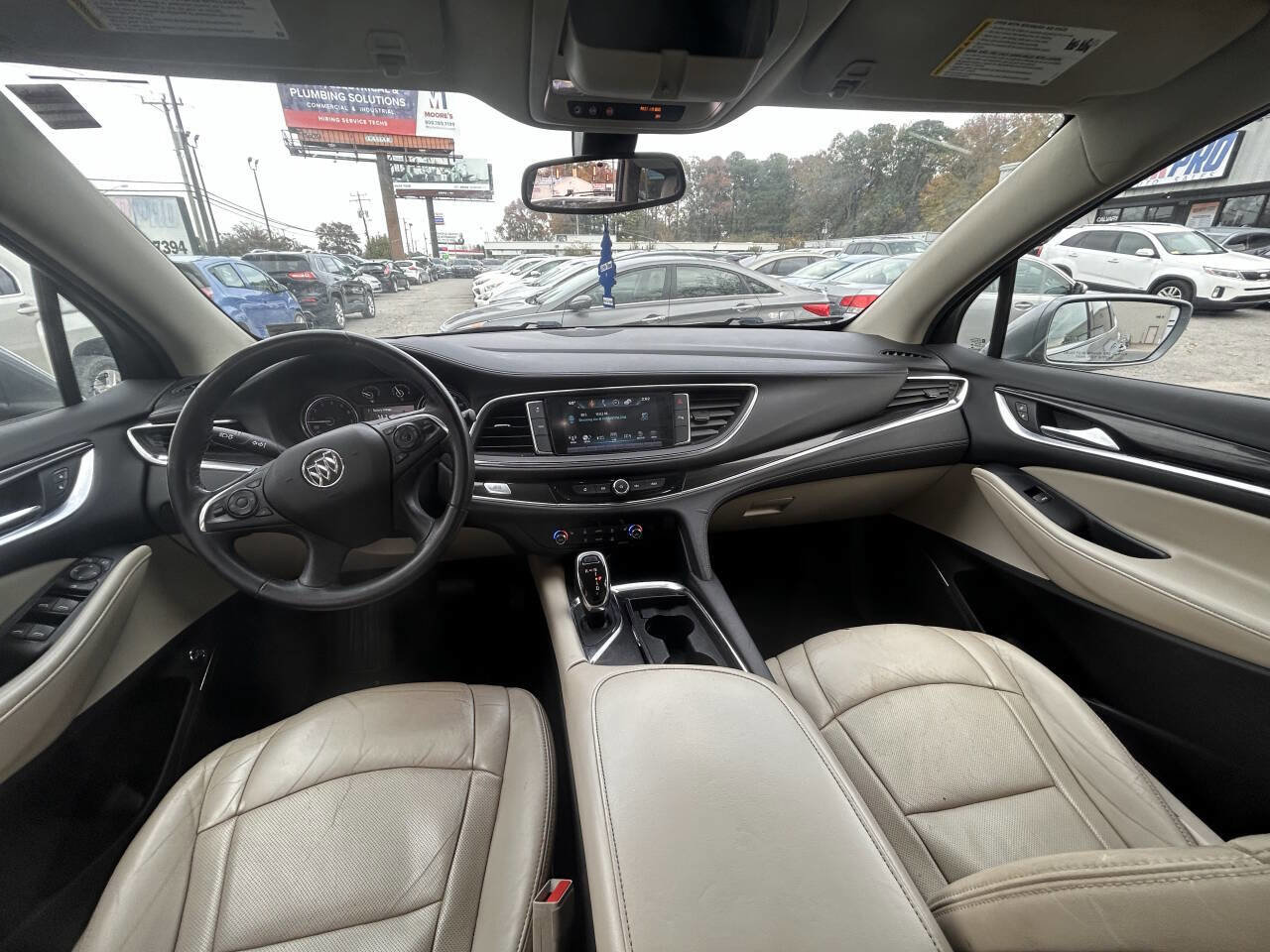 Used 2018 Buick Enclave Essence AWD/4WD image 6