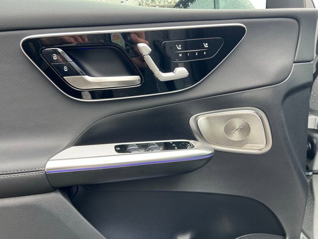 Certified 2026 Mercedes-Benz GLC 300 image 12