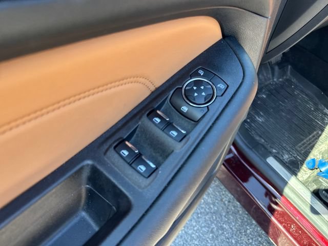 Used 2024 Ford Edge Titanium w/ Titanium Elite Package AWD/4WD image 12