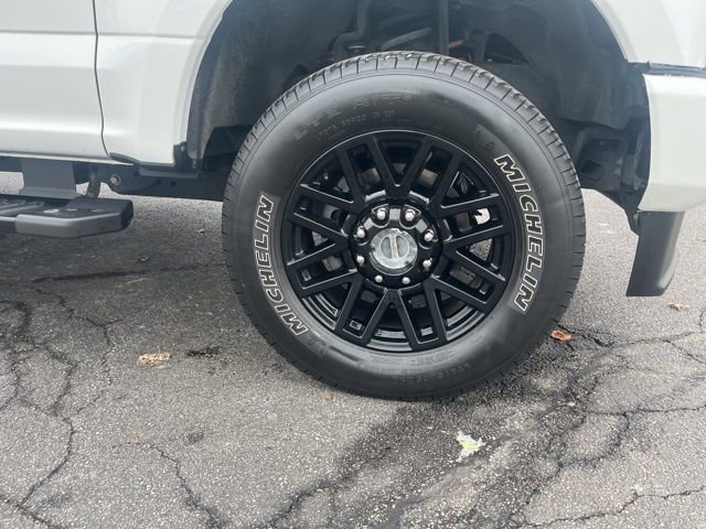 Used 2021 Ford F250 Lariat image 2