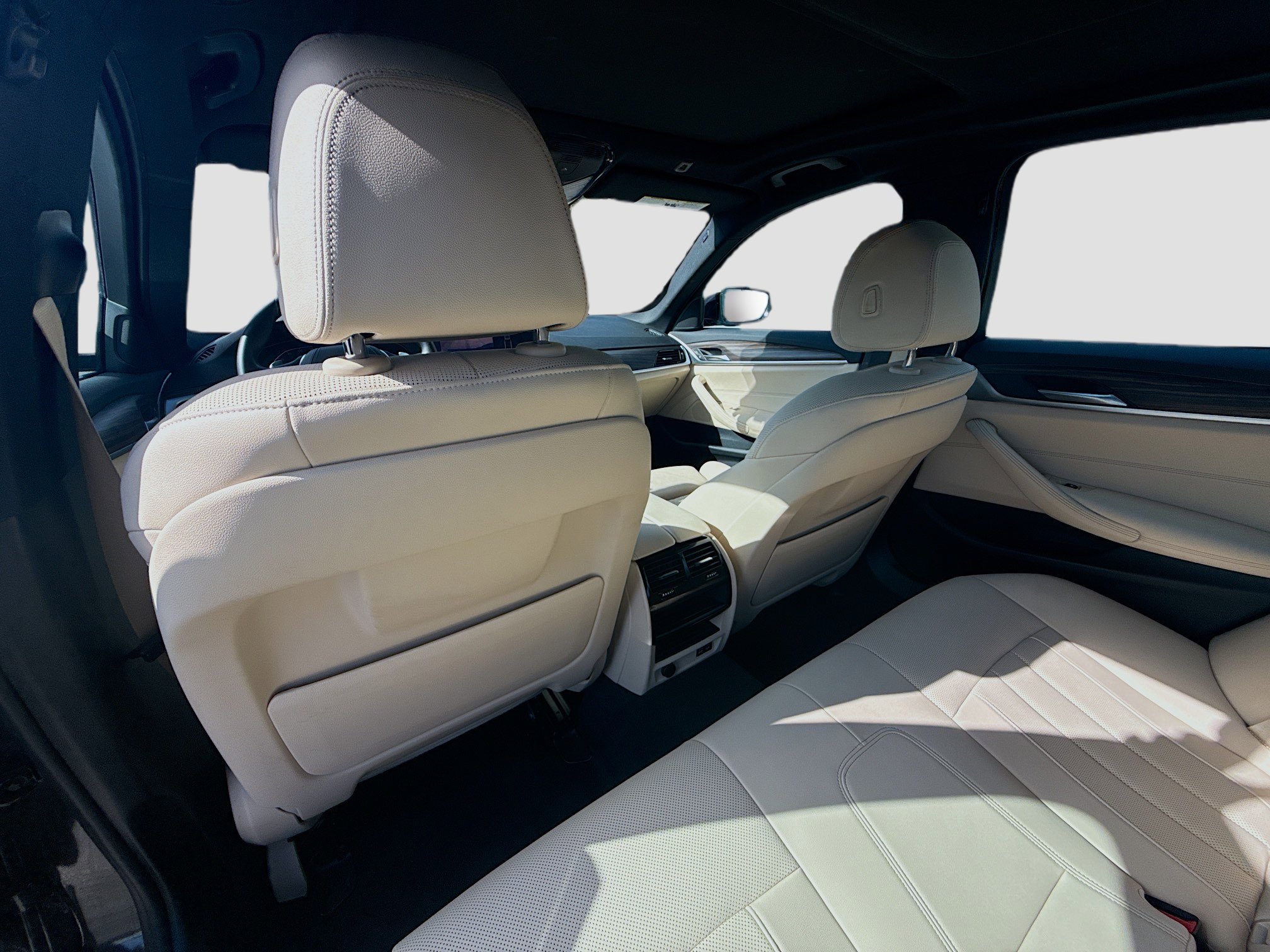 Used 2022 BMW 530i xDrive image 23