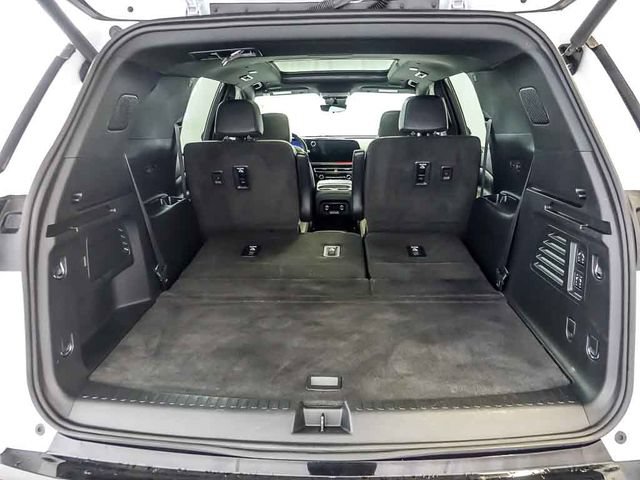 Certified 2024 Chevrolet Traverse RS w/ LPO, Floor Liner Package AWD/4WD image 34
