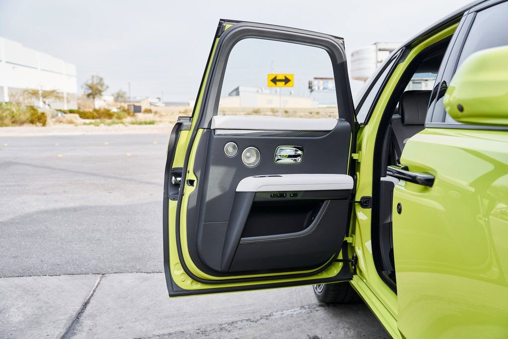 Used 2025 Rolls-Royce Ghost Black Badge image 25