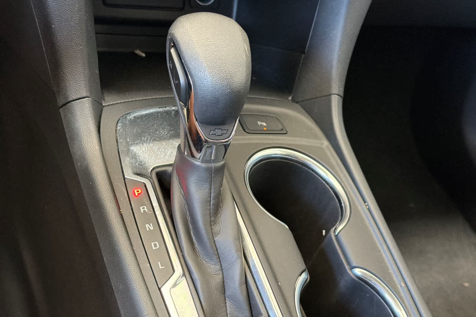 Used 2024 Chevrolet Equinox LT FWD image 23