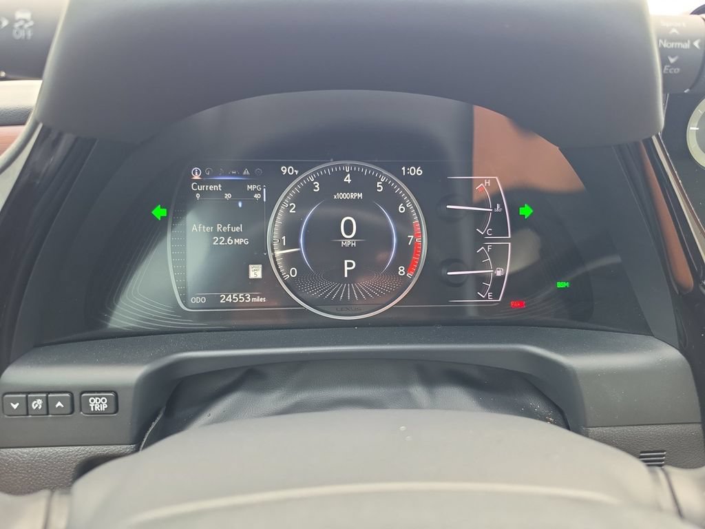 Used 2025 Lexus ES 350 Ultra Luxury w/ Accessory Package (Z1) FWD image 17