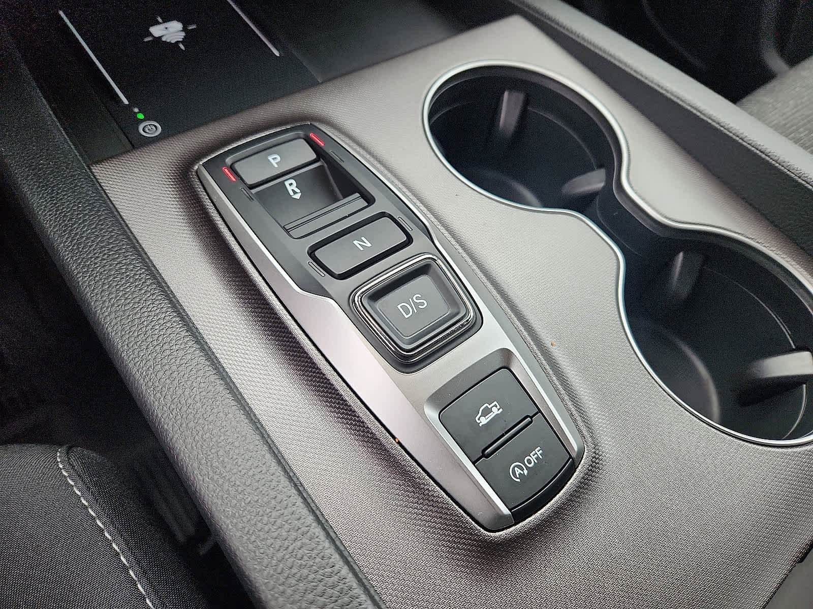 Used 2025 Honda Ridgeline Sport image 16