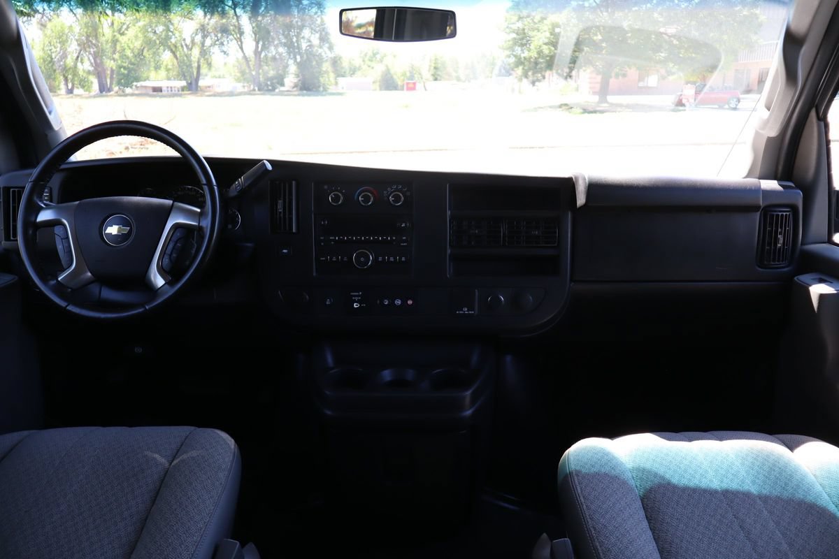 Used 2016 Chevrolet Express 3500 LT w/ LT Preferred Equipment Group RWD image 17