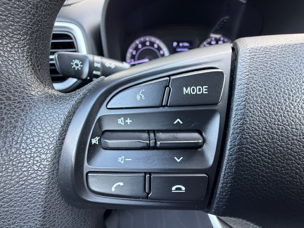 Used 2021 Hyundai Venue SE FWD image 22