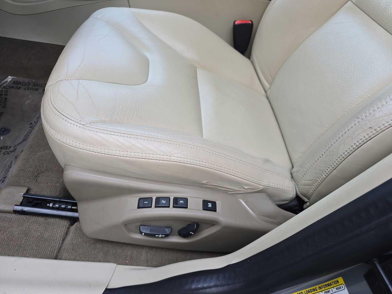 Used 2011 Volvo XC60 3.2 R-Design image 30