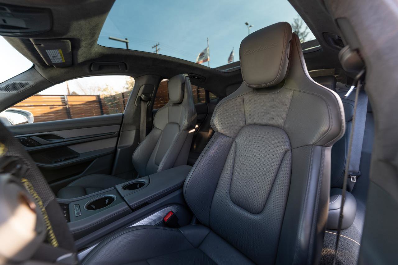 Used 2022 Porsche Taycan Turbo S image 51