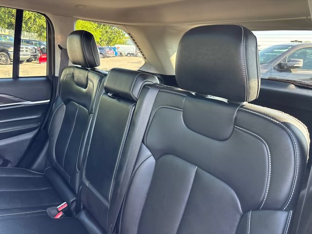 Used 2022 Jeep Grand Cherokee Limited AWD/4WD image 8