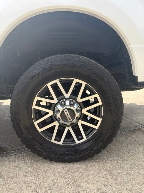 Used 2019 Ford F350 Lariat w/ Lariat Ultimate Package AWD/4WD image 10