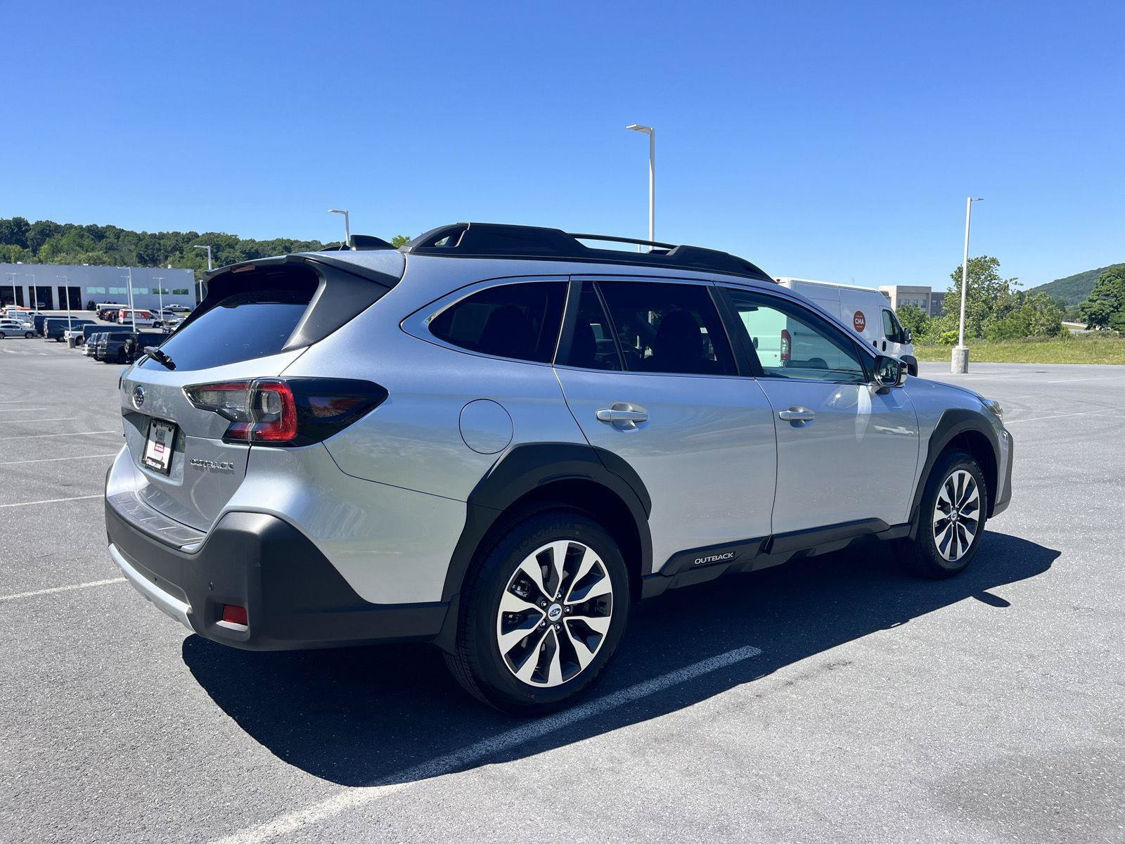 Certified 2025 Subaru Outback Limited AWD/4WD image 10