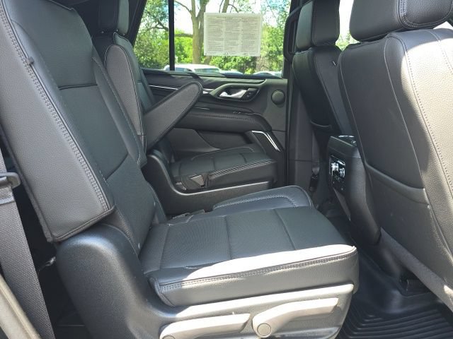 Used 2023 GMC Yukon Denali AWD/4WD image 40