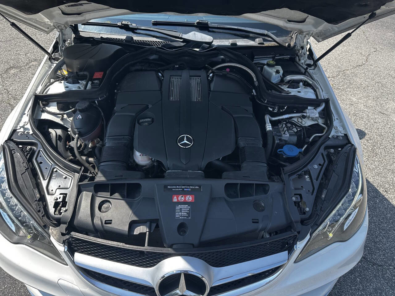 Used 2016 Mercedes-Benz E 400 4MATIC Coupe image 37