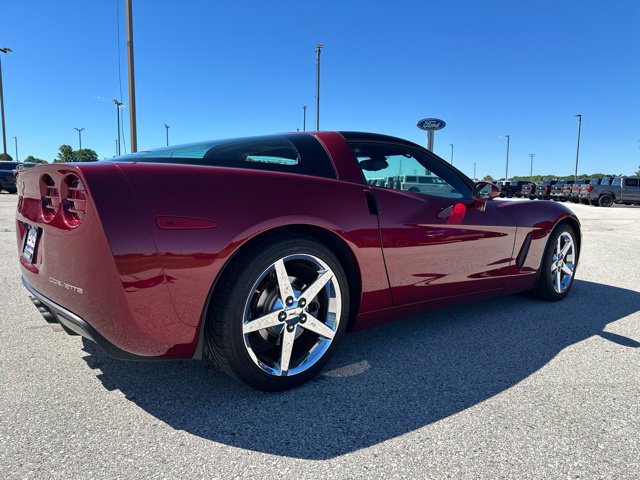Used 2007 Chevrolet Corvette Coupe w/ Preferred Equipment Group RWD image 3