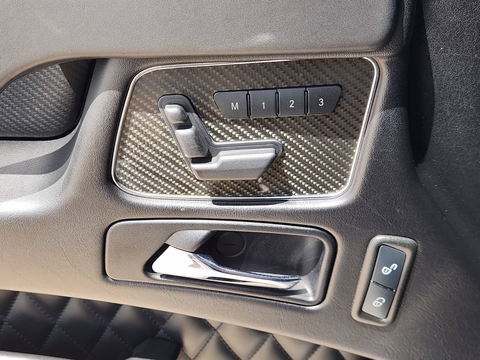 Used 2017 Mercedes-Benz G 65 AMG 4MATIC image 27