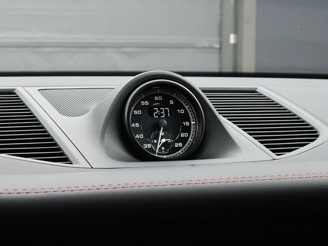 Certified 2025 Porsche Macan S image 12