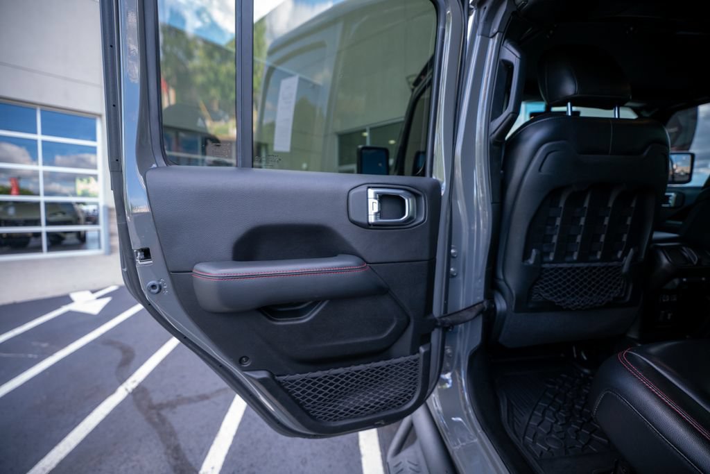 Used 2020 Jeep Wrangler Unlimited Rubicon AWD/4WD image 40