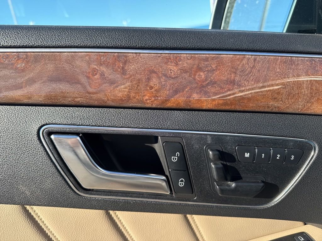 Used 2012 Mercedes-Benz E 350 4MATIC Sedan image 20