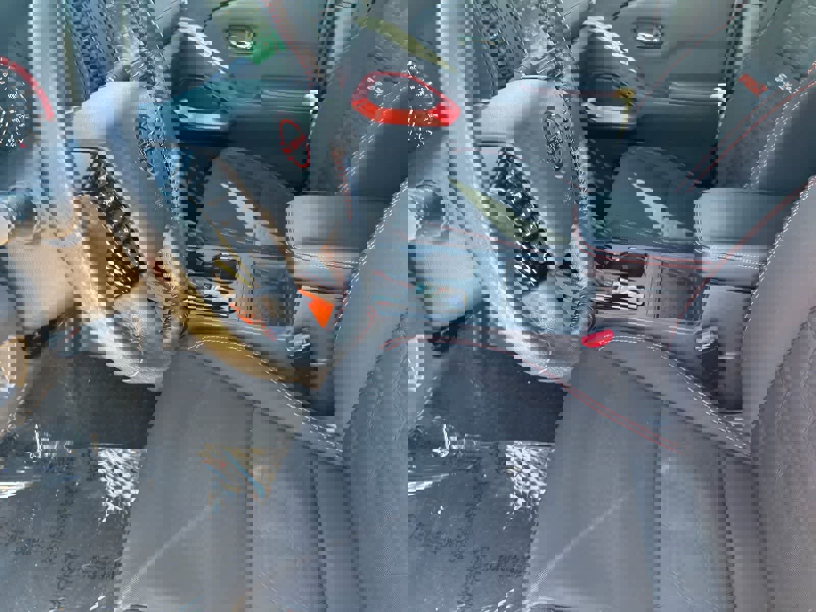 Certified 2022 Nissan Frontier Pro-X image 19