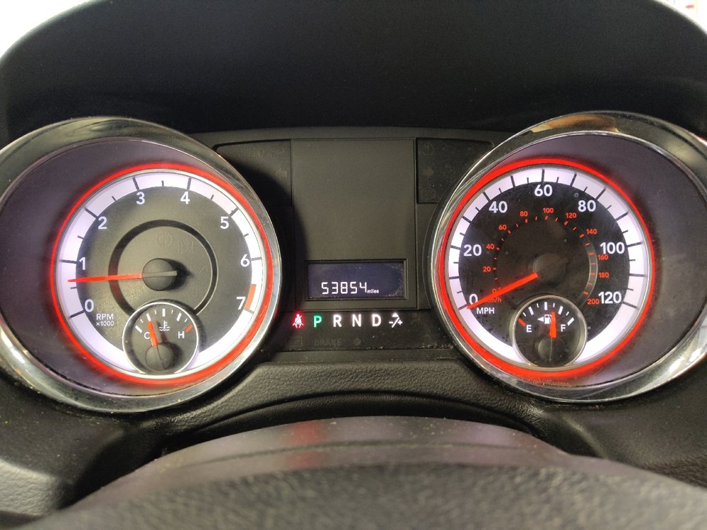 Used 2018 Dodge Grand Caravan SE w/ UConnect Hands-Free Group image 23