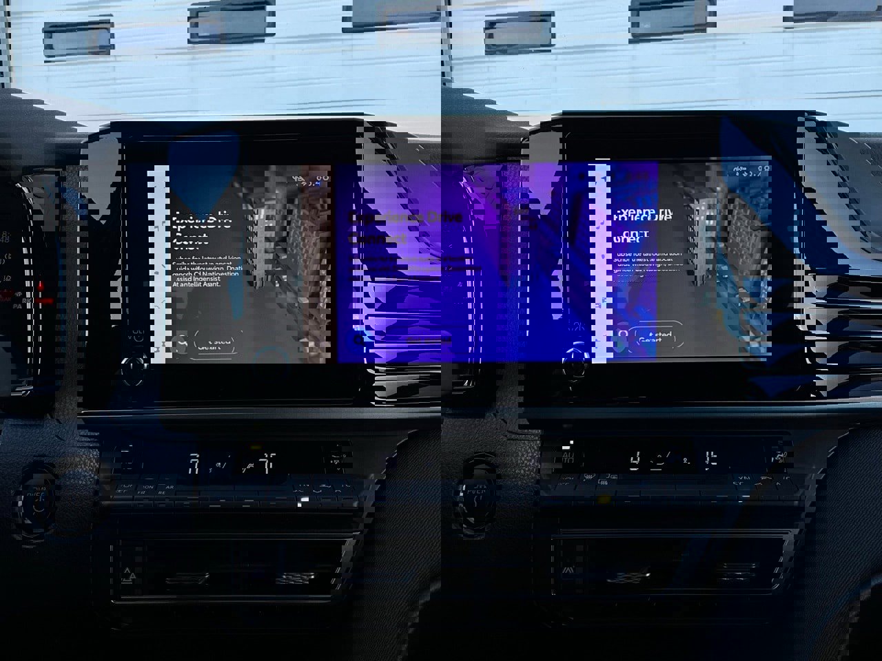 Used 2025 Toyota Camry LE image 25