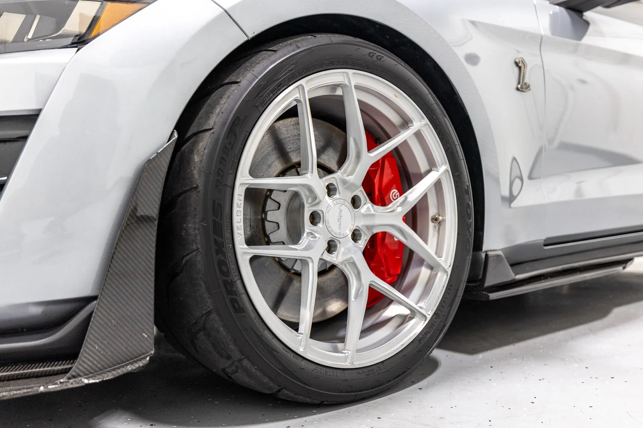 Used 2021 Ford Mustang Shelby GT500 w/ Technology Package RWD image 7