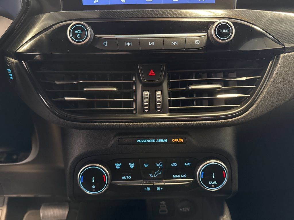 Used 2025 Ford Escape ST-Line AWD/4WD image 14
