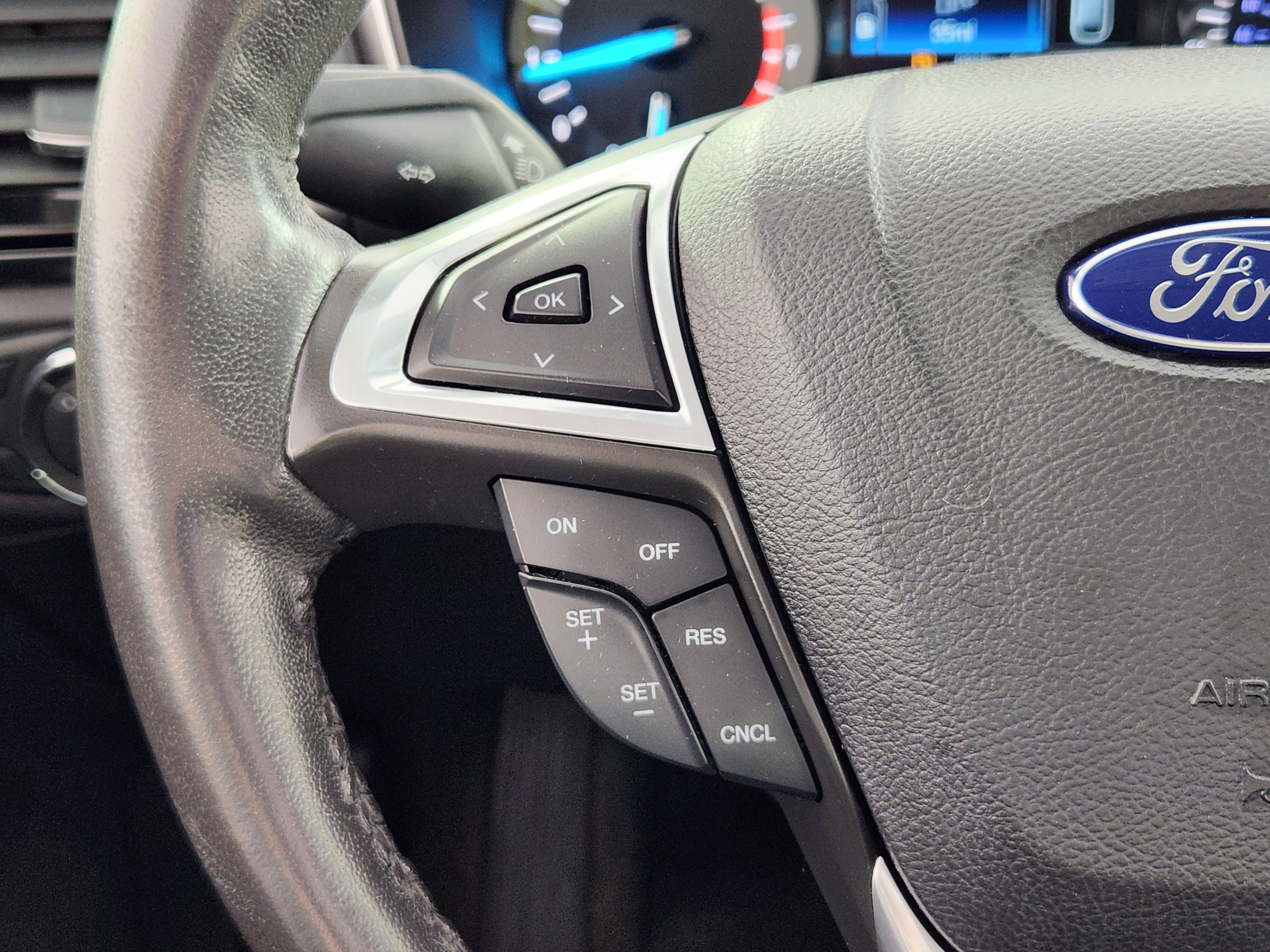 Used 2016 Ford Fusion SE w/ Equipment Group 201A FWD image 18