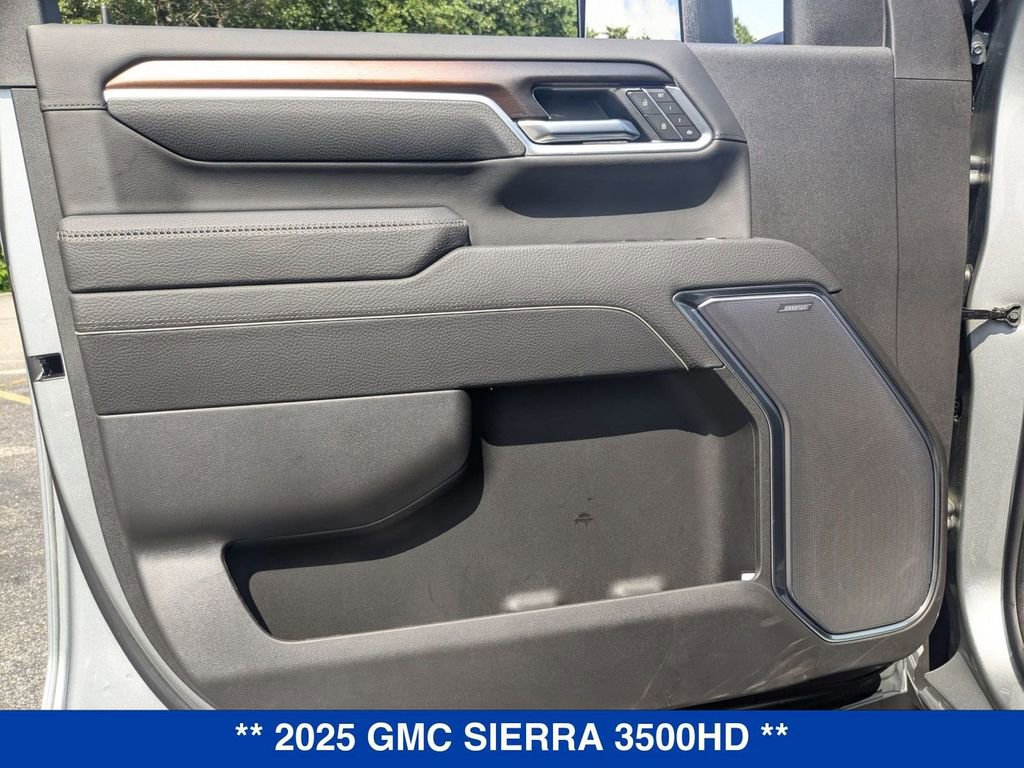 New 2025 GMC Sierra 3500 Denali w/ Denali Reserve Package image 11