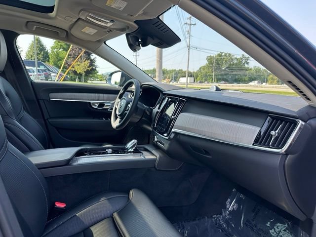 Used 2023 Volvo S90 B6 Ultimate w/ Lounge Package AWD/4WD image 34