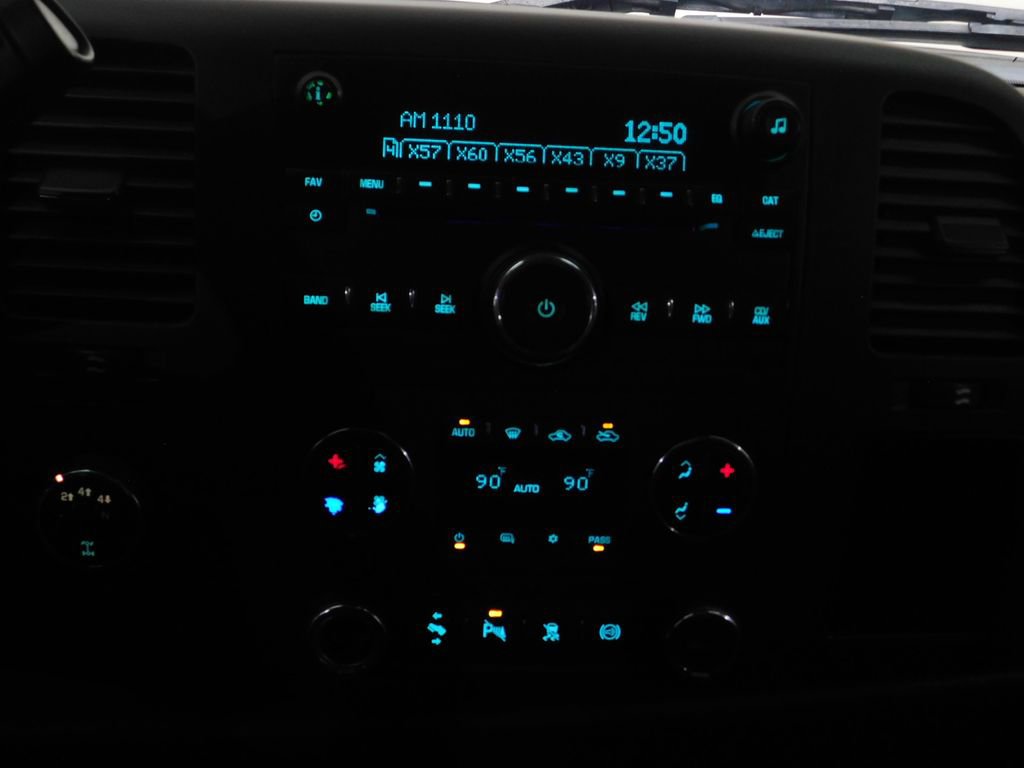 Used 2011 Chevrolet Silverado 2500 LT w/ Interior Plus Package AWD/4WD image 57