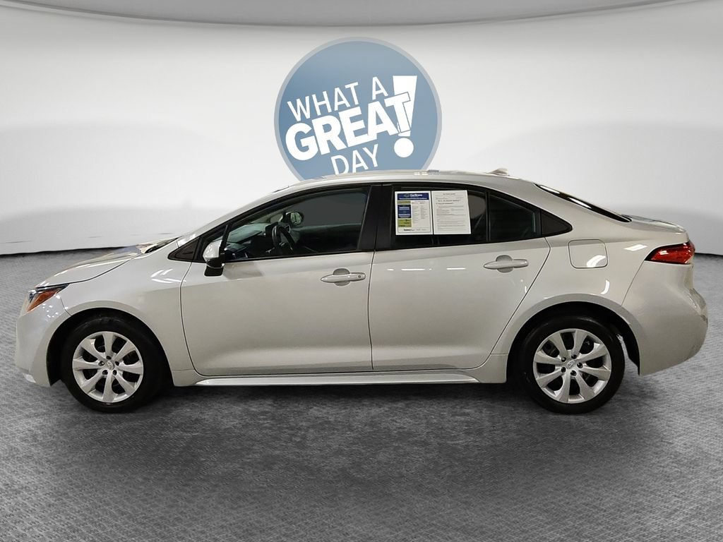 Used 2023 Toyota Corolla LE FWD image 8