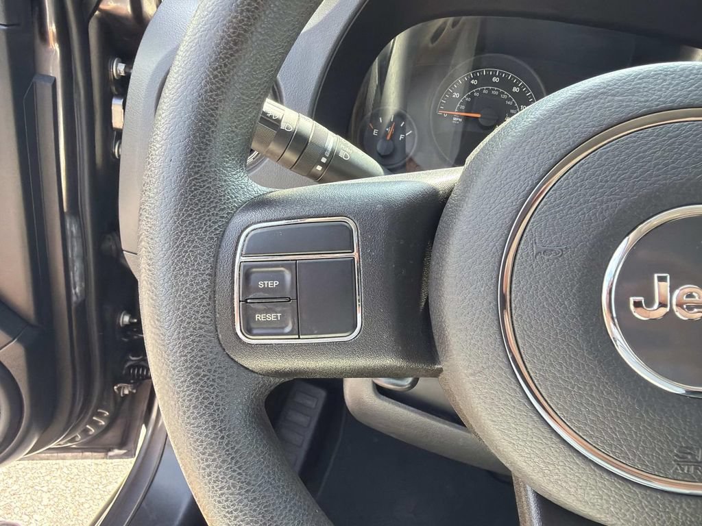 Used 2015 Jeep Compass Sport w/ Power Value Group FWD image 24