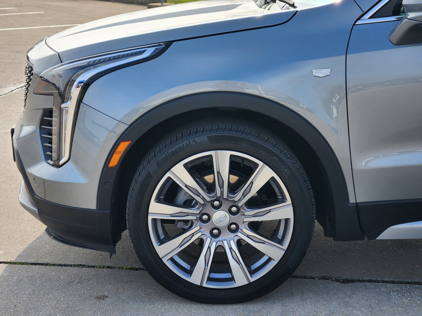 Certified 2023 Cadillac XT4 Premium Luxury w/ Enhanced Visibility Package image 25