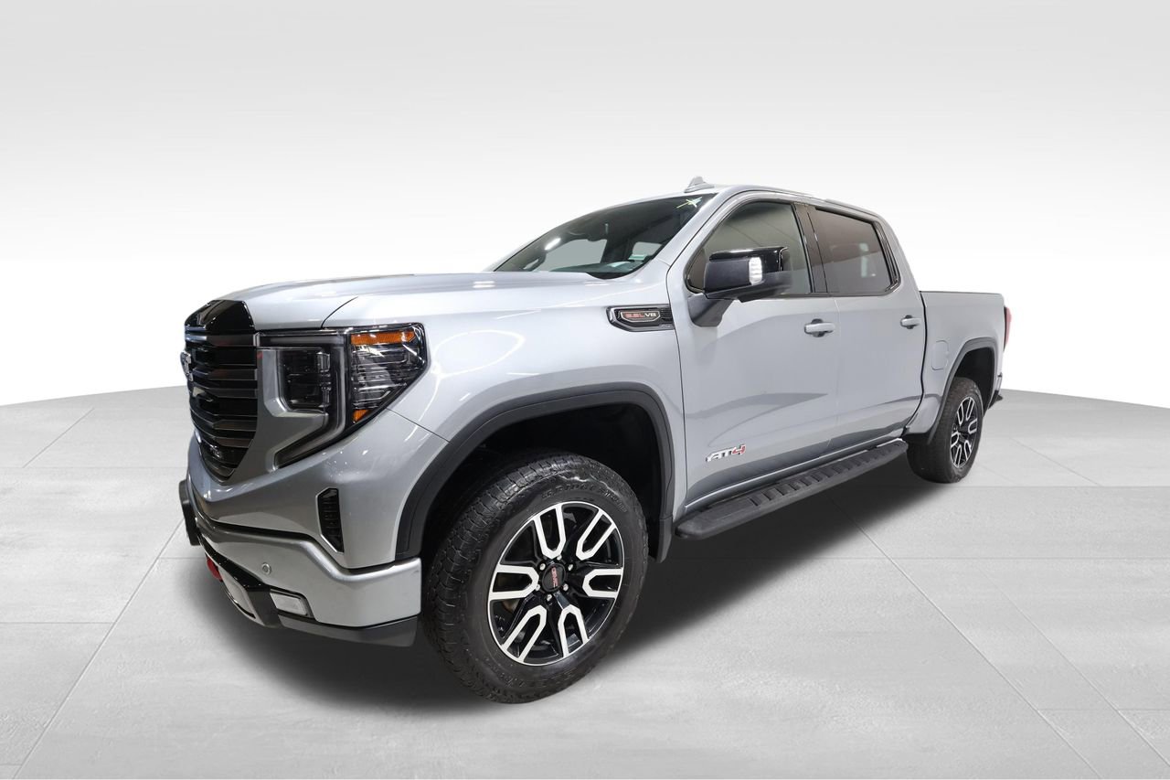 Used 2025 GMC Sierra 1500 AT4 w/ AT4 Premium Package AWD/4WD image 8