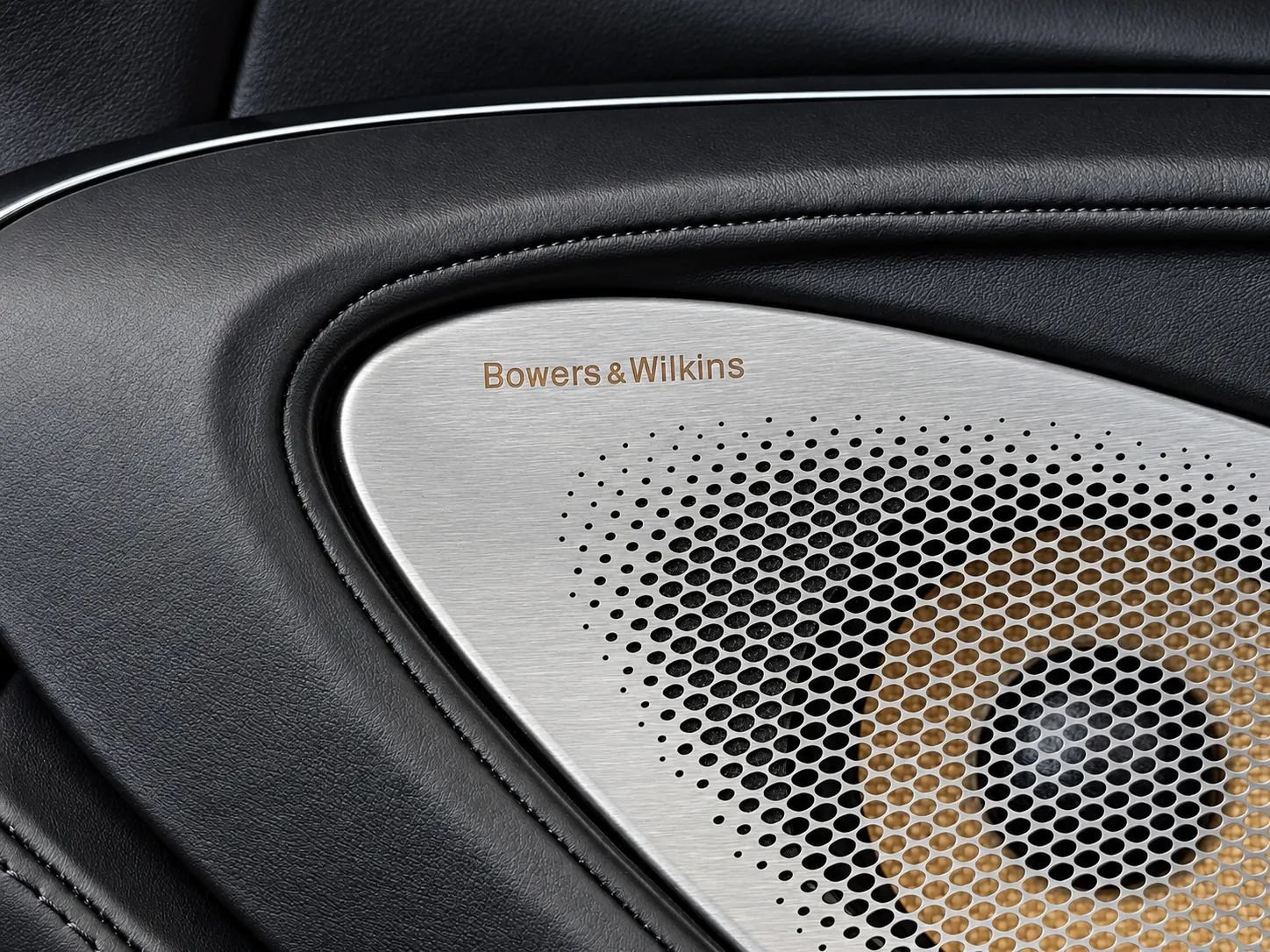Used 2023 McLaren GT RWD image 37