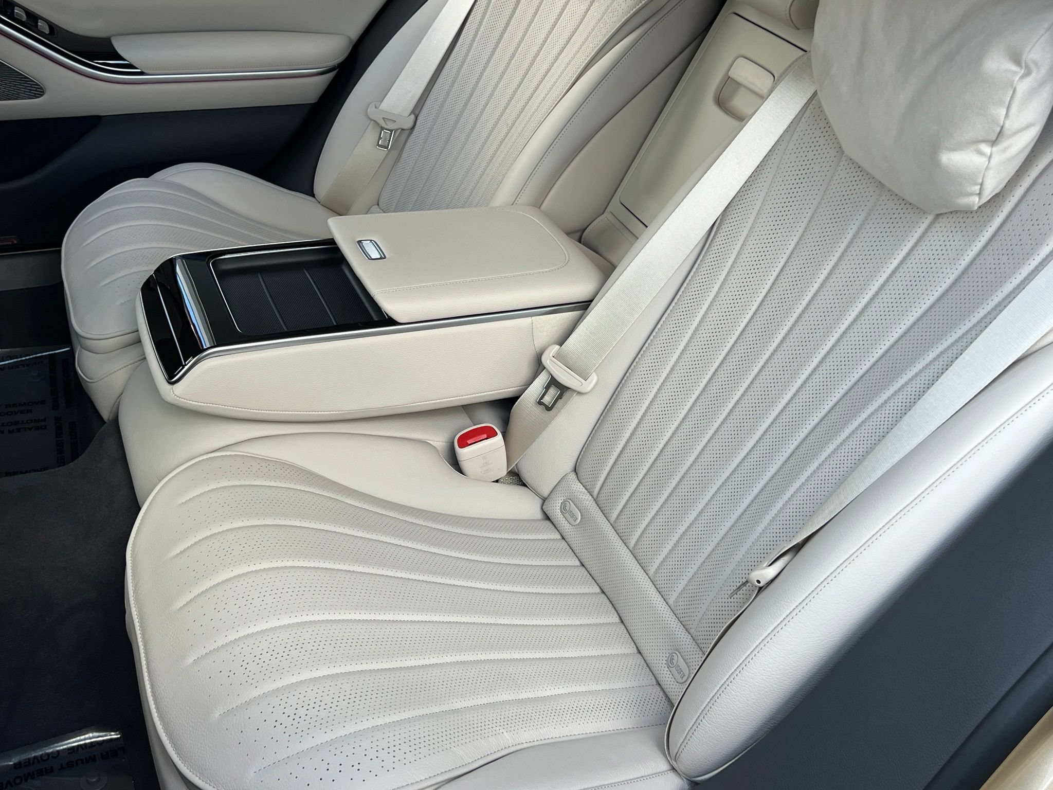 Used 2023 Mercedes-Benz S 500 4MATIC image 19