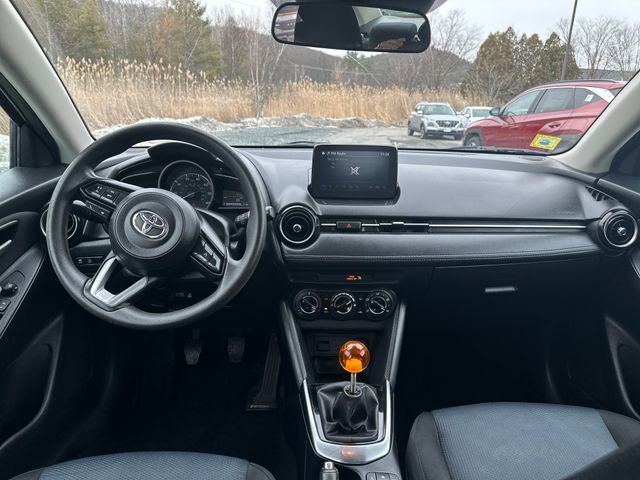 Used 2019 Toyota Yaris LE image 12