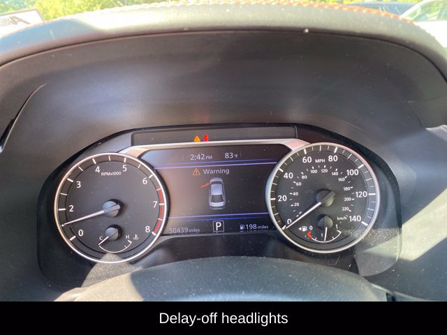 Used 2020 Nissan Altima 2.5 SR w/ Premium Package FWD image 11