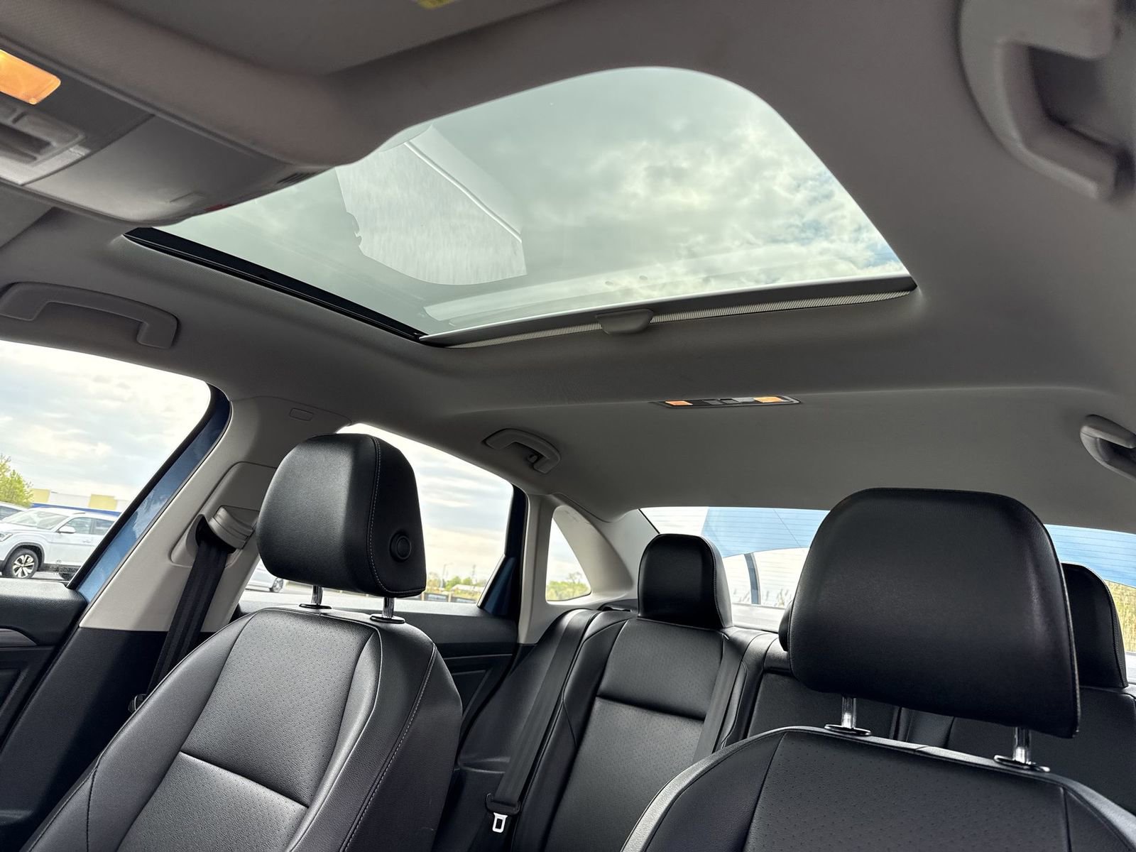 Used 2019 Volkswagen Jetta SEL FWD image 21