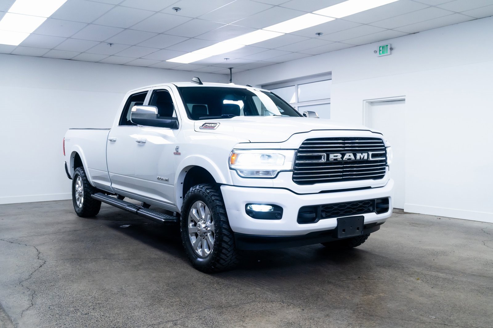 Used 2019 RAM 2500 Laramie image 23